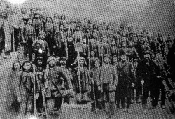 Hellenes from Pontos in a Turkish labour battalion. Few survived.