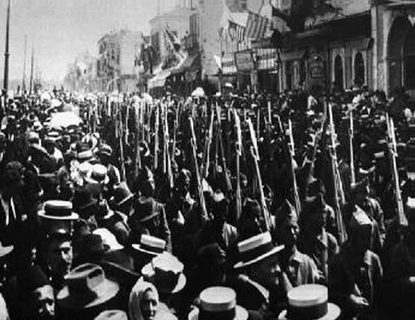 The Hellenic army entering Smyrna in May of 1919.