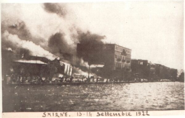 Buildings on fire at the quay. 13-14.Sep.1922.