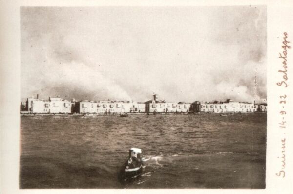 Buildings on fire and rescue boats. 14.Sep.1922.