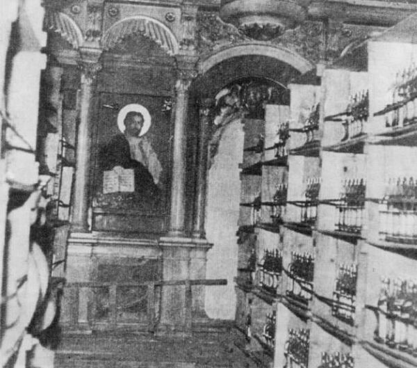 The church of Taxiarchis turned into a liquor storehouse.